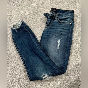 Judy Blue Cropped Fit Jeans